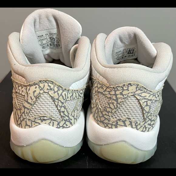 Jordan 11 Retro Low IE Cobalt 2003 Size 5Y - Picture 3 of 8